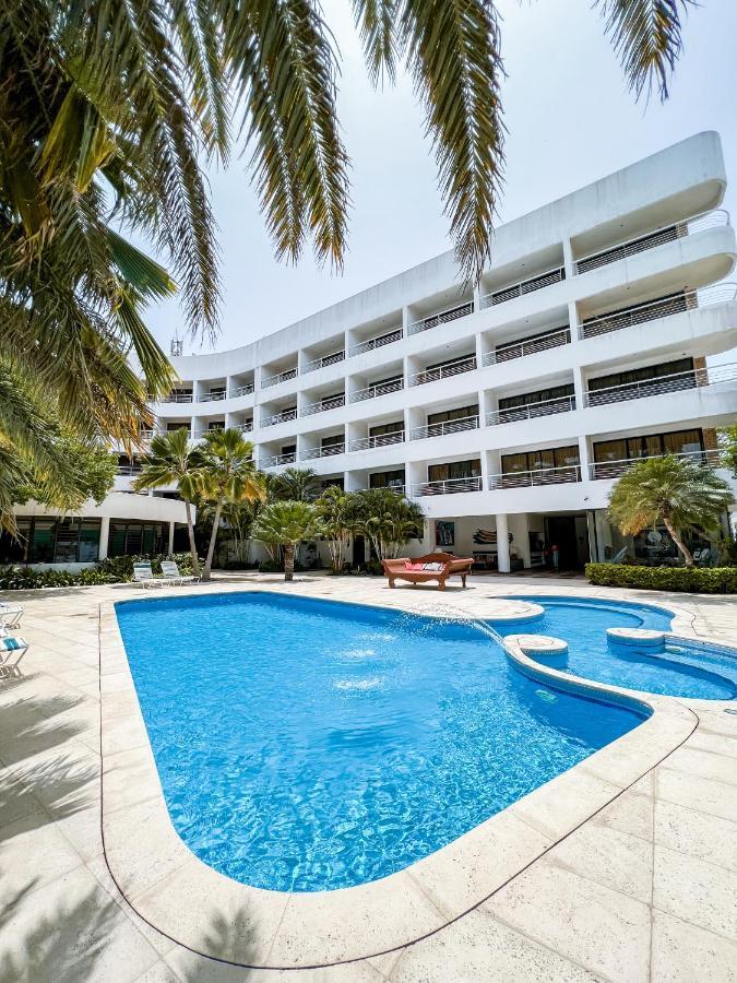 Hotel California Playa Эль-Яке Экстерьер фото