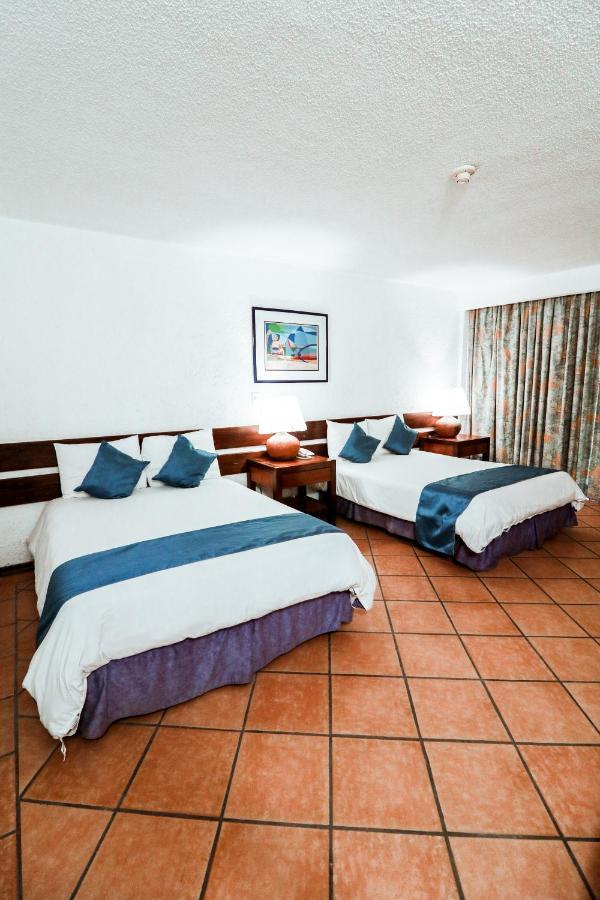 Hotel California Playa Эль-Яке Экстерьер фото