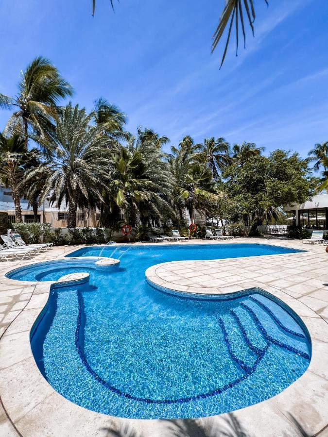 Hotel California Playa Эль-Яке Экстерьер фото